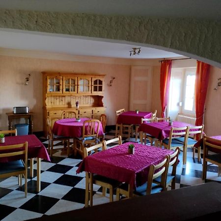 Hotel Les Remparts Nozeroy Экстерьер фото