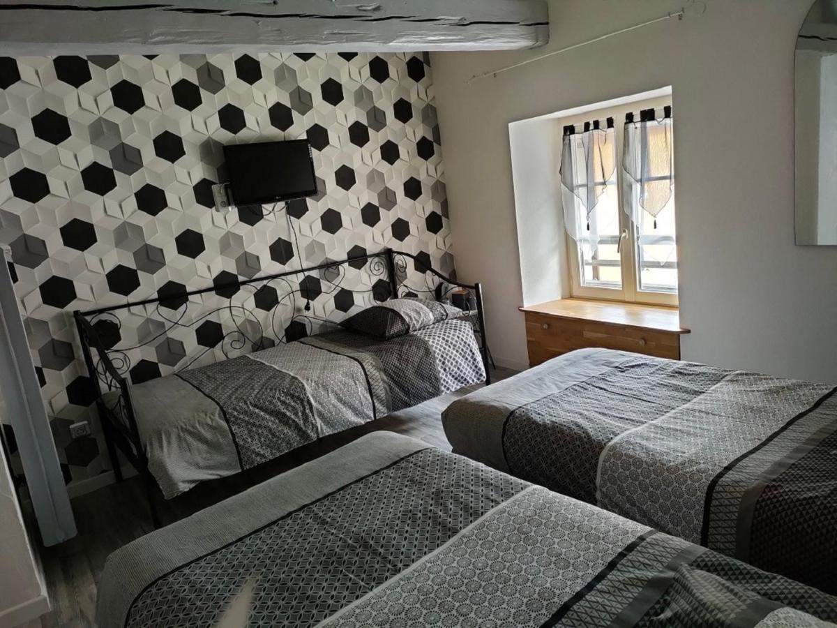 Hotel Les Remparts Nozeroy Экстерьер фото