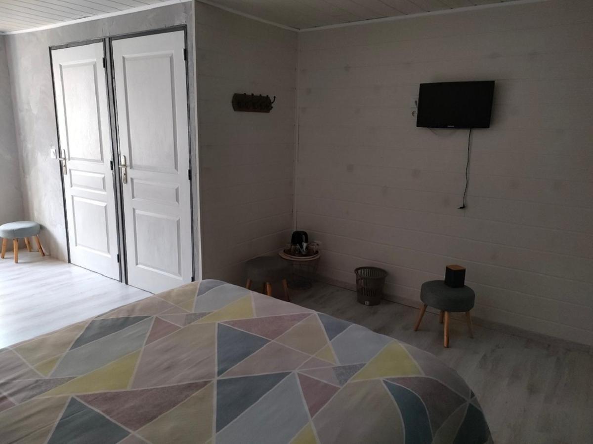 Hotel Les Remparts Nozeroy Экстерьер фото